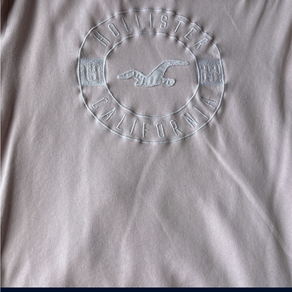 HOLLISTER - Picture 4 of 4